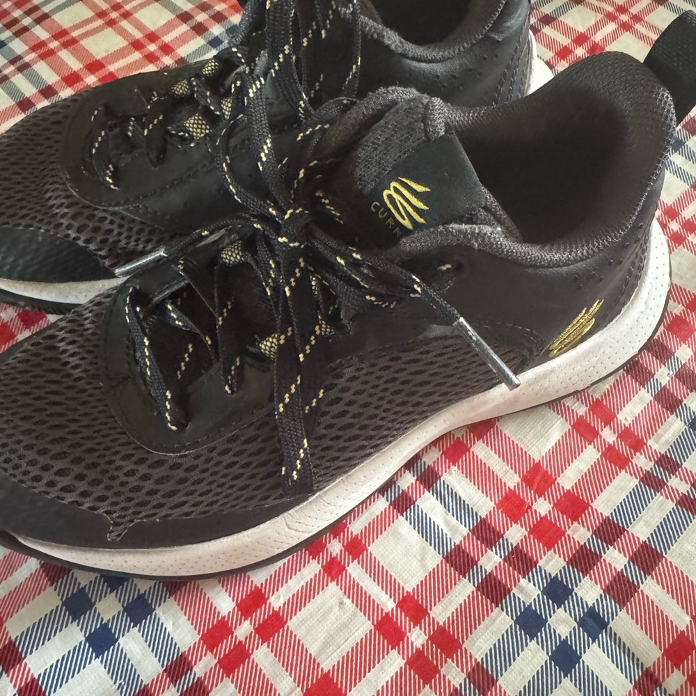 Curry Under Armour Black and Gray Sneakers